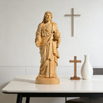 Sacred Heart of Jesus Wooden Statue: A Tribute to Unfailing Love - size and finish detail