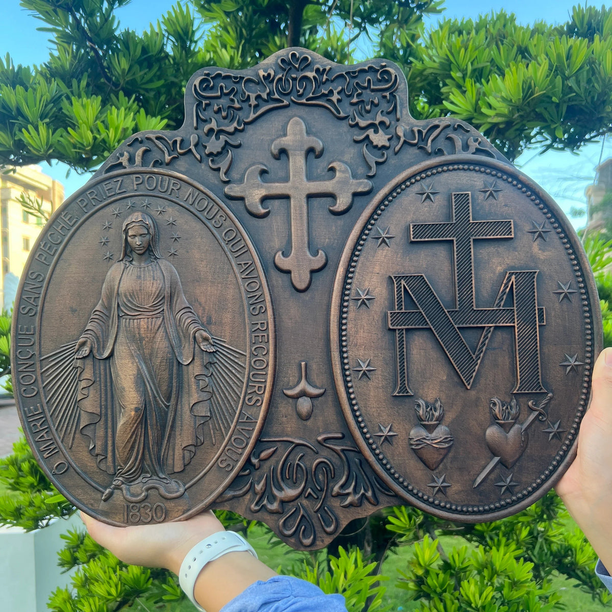 Miraculous Medal Wood Carving Decor - Medal of Our Lady of Graces - mokarve