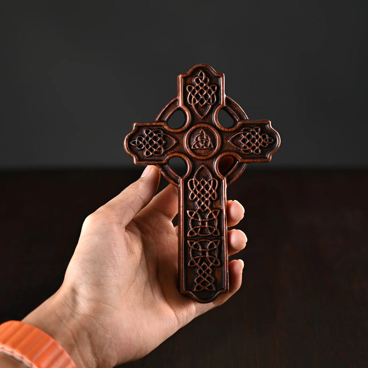 Celtic Cross Wood carving - mokarve